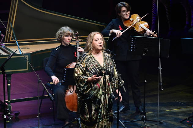 Kathy Kelly und das Dresdner Barock-Ensemble camerata musikus s mit Milko Kersten bei der 18. Hope Gala 2026 im Schauspielhaus. Dresden, 10.10.2026 Copyright: xMatthiasxWehnertx