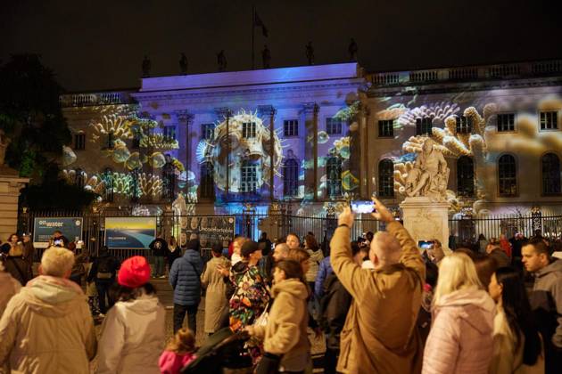 Festival of Lights ** NUR FÜR REDAKTIONELLE ZWECKE ** EDITORIAL USE ONLY **<p>Festival of Lights an der Humboldt-Universität. Deutschland Berlin Berlin Copyright: JörgxCarstensen