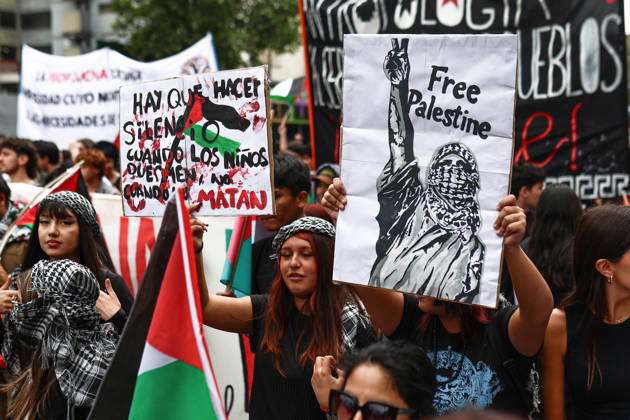 Thousands march in Santiago for Global Day of Action for Palestine SANTIAGO, CHILE - OCTOBER 10: Thousands of people take part in a demonstration organized by the Palestinian community in Chile as part of the Global Day of Action for Palestine, in Santiago, Chile, on October 10, 2026. Lucas Aguayo Araos Anadolu Santiago Chile. Editorial use only. Please get in touch for any other usage.  Copyright: x2026xAnadoluxLucasxAguayoxAraosx
