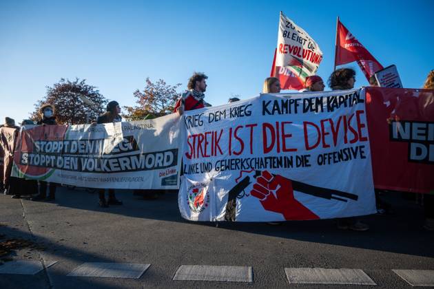 October 10, 2026, Berlin, Germany: BERLIN, GERMANY, OCTOBER 10, 2026: Thousands of pro-Palestinian demonstrators march through central Berlin during the United4Palestine rally under the slogan No Peace on Stolen Land. Protesters called for an end to the Israeli occupation of Palestinian territories and demanded that Germany end its political and military support for Israel. Organizers estimated attendance at 20,000 people, while Berlin police reported approximately 3,500 participants. Smaller pro-Israel counter-demonstrations were also held in the German capital amid a significant police presence. Berlin Germany  - ZUMAq101 20261010_zna_q101_370 Copyright: xJessxFlomx