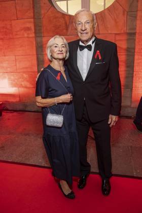 ABB HOPEGALA- Angelika und Eduard Geyer Ehepaar zu Gast auf dem roten Teppich bei der Hope Gala 2026 im Schauspielhaus Dresden am 10.10.2026 in Dresden Sachsen Deutschland