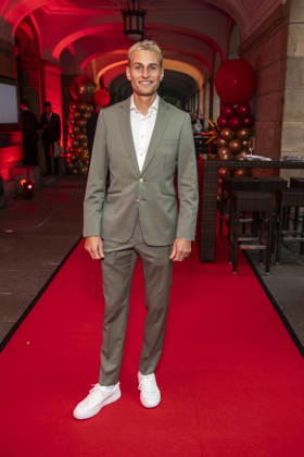 ABB HOPEGALA- Karl Bebendorf Laeufer zu Gast auf dem roten Teppich bei der Hope Gala 2026 im Schauspielhaus Dresden am 10.10.2026 in Dresden Sachsen Deutschland