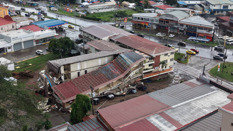 (261010) -- PENONOME, Oct. 10, 2026 -- This aerial drone photo shows a damaged building after an earthquake in Penonome, central Cocle Province of Panama, Oct. 10, 2026. Panama declared a state of emergency on Saturday to coordinate relief efforts and assist communities affected by a powerful earthquake that struck the country Friday. ) PANAMA-PENONOME-EARTHQUAKE-AFTERMATH LixJiaxu 