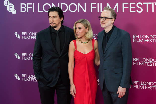 Paper Tiger Premiere at BFI London Film Festival LONDON, UNITED KINGDOM - OCTOBER 10: (L-R) Adam Driver, Scarlett Johansson and James Gray attend the premiere of Paper Tiger during the 70th BFI London Film Festival at the Royal Festival Hall in London, United Kingdom on October 10, 2026. Wiktor Szymanowicz Anadolu London United Kingdom. Editorial use only. Please get in touch for any other usage.  Copyright: x2026xAnadoluxWiktorxSzymanowiczx