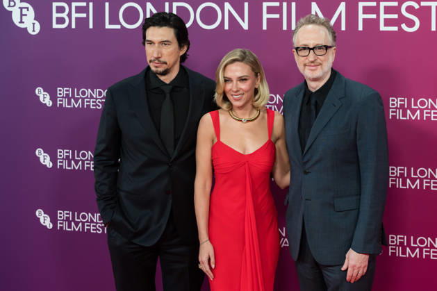 Paper Tiger Premiere at BFI London Film Festival LONDON, UNITED KINGDOM - OCTOBER 10: (L-R) Adam Driver, Scarlett Johansson and James Gray attend the premiere of Paper Tiger during the 70th BFI London Film Festival at the Royal Festival Hall in London, United Kingdom on October 10, 2026. Wiktor Szymanowicz Anadolu London United Kingdom. Editorial use only. Please get in touch for any other usage.  Copyright: x2026xAnadoluxWiktorxSzymanowiczx