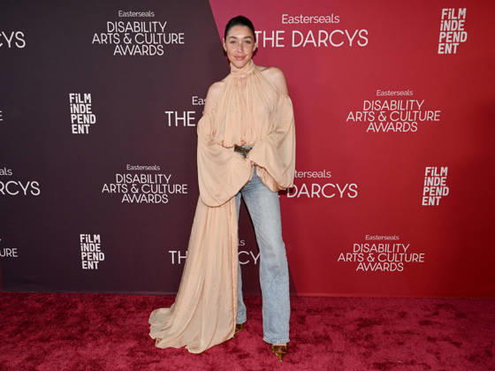 October 10, 2026, Santa Monica, California, USA: American actress, writer, and producer HANNA STEIN attends the inaugural Easterseals Disability Arts & Culture Awards DARCYS Awards red carpet. Santa Monica USA  - ZUMAb173 20261010_aap_b173_024 Copyright: xBillyxBennightx