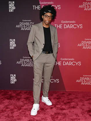 October 10, 2026, Santa Monica, California, USA: J. SNOW attends the inaugural Easterseals Disability Arts & Culture Awards DARCYS Awards red carpet. Santa Monica USA  - ZUMAb173 20261010_aap_b173_049 Copyright: xBillyxBennightx