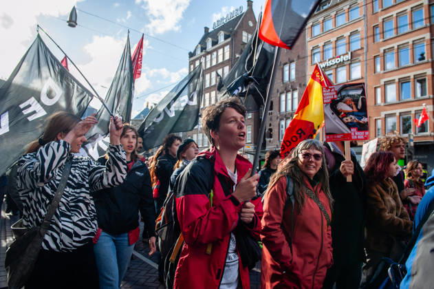 October 10, 2026, Amsterdam, North Holland, Netherlands: Protesters are marching for better places to live during the demonstration. People gathered against the worsening housing crisis. Under the motto Houses for people, not for profit, they demand fundamental changes in Dutch public housing. Amsterdam Netherlands  - ZUMAs197 20261010_aaa_s197_545 Copyright: xAnaxFernandezx