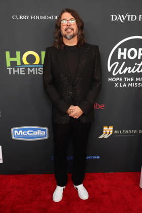 Soundstage Of Hope Gala - LA Dave Grohl. At The Soundstage Of Hope Gala held at Chaplin Recording Studios in Los Angeles, CA. 01 October 2026 Photo Credit: ABACA PRESS-Fafou Los Angeles CA United States  Copyright: xFatixSadou ABACAPRESS.COMx
