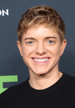 Soundstage Of Hope Gala - LA Mae Martin. At The Soundstage Of Hope Gala held at Chaplin Recording Studios in Los Angeles, CA. 01 October 2026 Photo Credit: ABACA PRESS-Fafou Los Angeles CA United States  Copyright: xFatixSadou ABACAPRESS.COMx