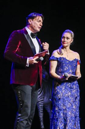 ABB HOPEGALA- Benjamin Bieneck und Ruth Moschner Moderatoren Duo bei der Hope Gala 2026 Party im Schauspielhaus Dresden am 10.10.2026 in Dresden Sachsen Deutschland