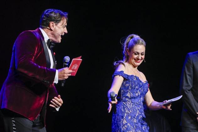 ABB HOPEGALA- Benjamin Bieneck und Ruth Moschner Moderatoren Duo bei der Hope Gala 2026 Party im Schauspielhaus Dresden am 10.10.2026 in Dresden Sachsen Deutschland