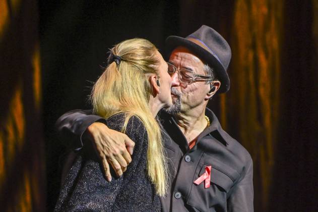 ABB HOPEGALA- Anna Loos und Jan Josef Liefers Auftritt Singen Buehne Duett bei der Hope Gala 2026 im Schauspielhaus Dresden am 10.10.2026 in Dresden Sachsen Deutschland