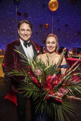 ABB HOPEGALA- Benjamin Bieneck und Ruth Moschner Moderatoren Duo Blumenstrauss bei der Hope Gala 2026 Party im Schauspielhaus Dresden am 10.10.2026 in Dresden Sachsen Deutschland