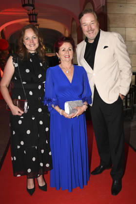 Lidija Grossmann, Viola Klein und Stephan Grossmann bei der 18. Hope Gala 2026 im Schauspielhaus. Dresden,10.10.2026
