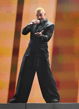HOLLYWOOD FL - OCTOBER 10: Ricky Martin performs during the Ricky Martin Live 2026 Tour at Hard Rock Live at the Seminole Hard Rock Hotel & Casino on October 10, 2026 in Hollywood, Florida. Copyright: xmpi10x