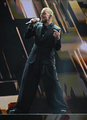 HOLLYWOOD FL - OCTOBER 10: Ricky Martin performs during the Ricky Martin Live 2026 Tour at Hard Rock Live at the Seminole Hard Rock Hotel & Casino on October 10, 2026 in Hollywood, Florida. Copyright: xmpi10x