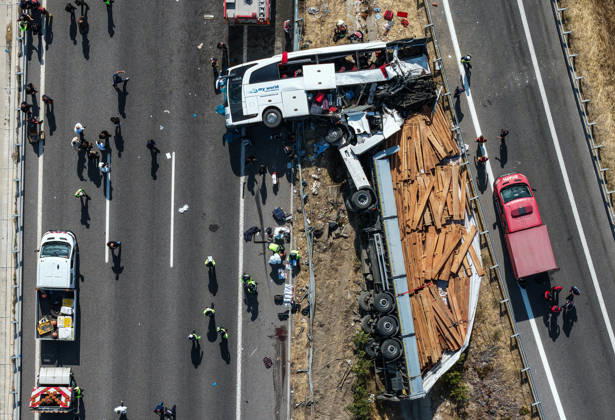 11 killed, 27 injured in tour bus crash in western Turkiye MANISA, TURKIYE - OCTOBER 11: An aerial view of the accident site after a tow truck and a tour bus collided in the Akhisar district of Manisa, Turkiye, on October 11, 2026. At least 11 people were killed and 27 others injured in the crash, with firefighters, police and medical teams dispatched to the scene. Mahmut Serdar Alakus Anadolu Manisa Turkey. Editorial use only. Please get in touch for any other usage.  Copyright: x2026xAnadoluxMahmutxSerdarxAlakusx
