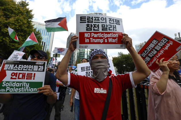 Protest condemning Gaza conflict in Seoul Demonstrators march with placards to protest Israel s attacks in the Gaza Strip, in Seoul, South Korea, on October 11, 2026 . The rally was held aa part of the Global Action for Palestine, a coordinated international mobilization held on October 10 11 marking three years since the 2023 Hamas attacks and the ensuing war. Seoul South Korea  Copyright: xMatrixxImages JungxUi-Chelx