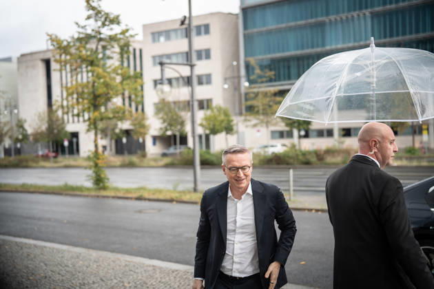 Bundesminister für Digitales und Staatsmodernisierung, Karsten Wildberger, bei seiner Ankunft;Präsidiumsklausurtagung der CDU Deutschlands in Berlin, Oktober 2026, Berlin Berlin Deutschland Konrad-Adenauer-Haus
