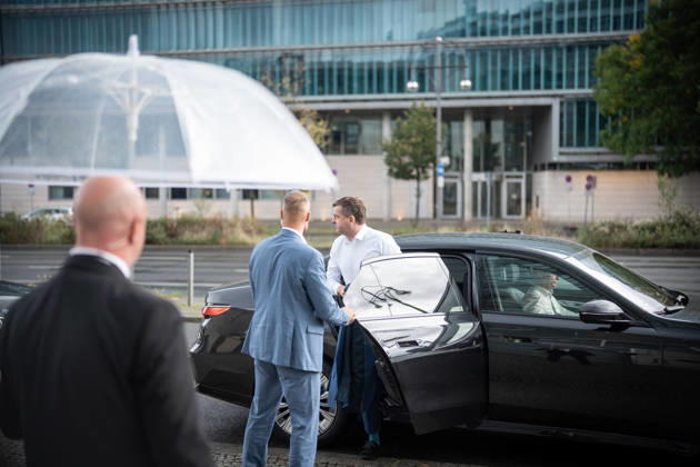 Ministerpräsident und Fraktionschef in Sachsen-Anhalt, Sven Schulze, bei seiner Ankunft am Konrad-Adenauer-Haus;Präsidiumsklausurtagung der CDU Deutschlands in Berlin, Oktober 2026, Berlin Berlin Deutschland Konrad-Adenauer-Haus