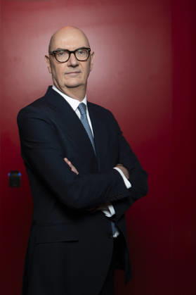 French Economy Minister Roland Lescure Franc Jeu - Paris French Economy Minister Roland Lescure during an interview at Franc Jeu on France 2 channel in Paris, France on October 11, 2026.Photo by Eliot Blondet ABACAPRESS.COM Paris France France  Copyright: xBlondetxEliot ABACAx