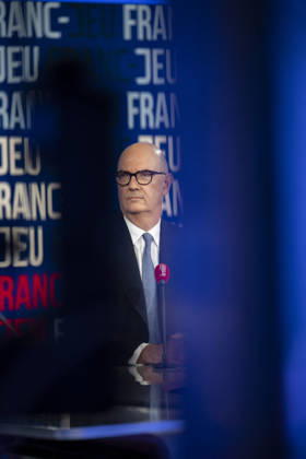 French Economy Minister Roland Lescure Franc Jeu - Paris French Economy Minister Roland Lescure during an interview at Franc Jeu on France 2 channel in Paris, France on October 11, 2026.Photo by Eliot Blondet ABACAPRESS.COM Paris France France  Copyright: xBlondetxEliot ABACAx