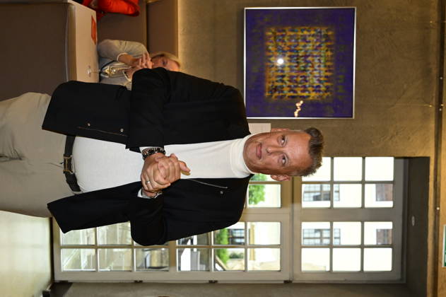 Jens-Christian Wittig bei der Vernissage der Ausstellung Goldener Reigen von Jens-Christian Wittig im Kastenmeiers im Taschenbergpalais in Dresden. Dresden, 11.10.2026 Copyright: xMatthiasxWehnertx