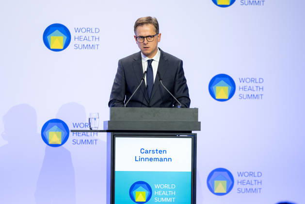World Health Summit 2026 Weltgesundheitsgipfel. Deutschland, Berlin am 11. Oktober 2026: Gesundheitsminister Dr. Carsten Linnemann (CDU) hält eine Keynote-Rede auf dem World Health Summit.