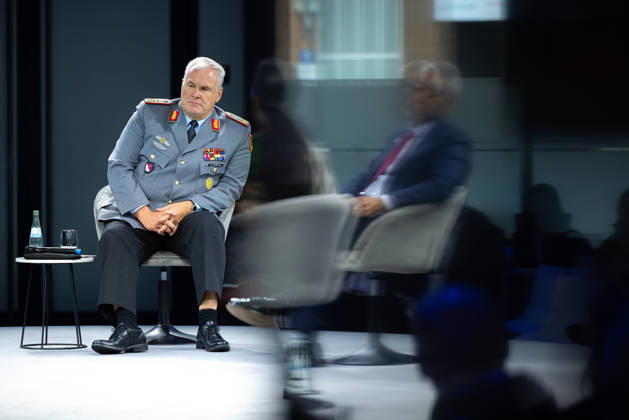 World Health Summit 2026 Weltgesundheitsgipfel. Deutschland, Berlin am 11. Oktober 2026: Generaloberstabsarzt Dr. med. Ralf Hoffmann Befehlshaber des Zentralen Sanitätsdienstes der Bundeswehr und stellvertretender Befehlshaber Unterstützungskommando der Bundeswehr bei der Paneldisskussion zum Thema: Gesundheit in Krisenzeiten: Wie Gesundheitssysteme trotz Sanktionen und migrationsbedingtem Druck infolge von Konflikten geschützt werden können (Health in Times of Crisis: Safeguarding Health Systems Amid Sanctions and Conflict-Induced Migration Pressure).