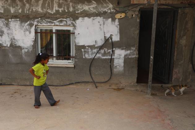 Settlers restrict access to Palestinian property UMM AL-KHAIR, MASAFER YATTA, OCCUPIED WEST BANK, OCTOBER 11, 2026: Israeli settlers placed barbed wire in the sheep pen yard and plastic sheets in front of the windows of the Salem al-Hathaleen family home in Umm al-Khair, Masafer Yatta, south of Hebron. The Israeli military subsequently declared the area a closed military zone, preventing the family from accessing the sheep pen and backyard, where a newly established settler outpost is located. MASAFER YATTA Palestine, State of Copyright: x xMosabxshawerx xJNAxPressx