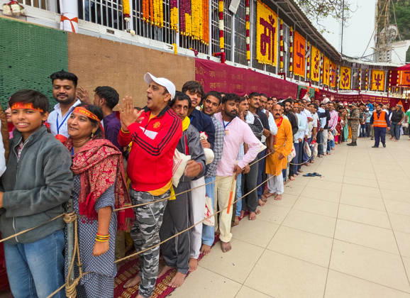 RECORD DATE NOT STATED Hindu Devotees Gather at the Mata Vaishno Devi Shrine Katra, Oct 11 (ANI): Hindu devotees stand in a queue during their journey to seek the blessings of Goddess Durga on the occasion of Shardiya Navratri at the Mata Vaishno Devi Temple, in Katra on Sunday. Katra Jammu and Kashmir India Copyright: xANIx ANI_20261011170