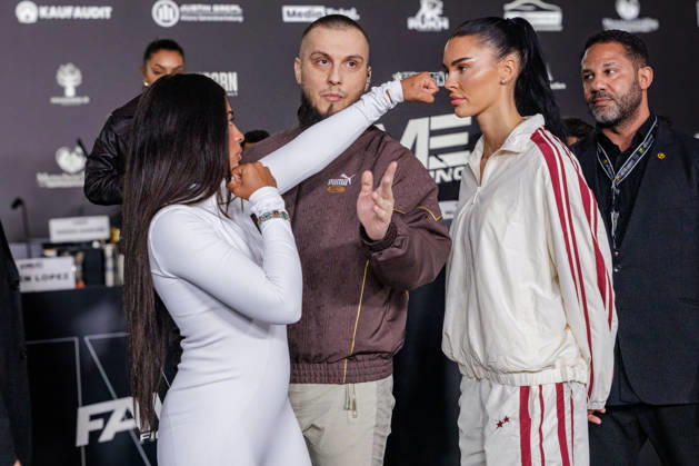 11.10.2026. Essen. (l-r) Hati Suarez und Nelly Noire bei der Pressekonferenz zum Fame Fighting 4 Promiboxen. Essen Atlantic Hotel Nordrhein-Westfalen Deutschland