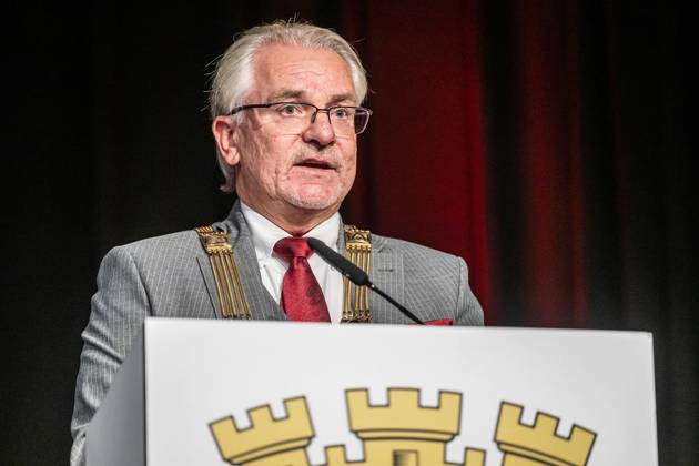 Verleihung der Ehrenbürgerschaft in Mülheim an der Ruhr an Helge Schneider ** NUR FÜR REDAKTIONELLE ZWECKE ** EDITORIAL USE ONLY **<p> Deutschland NRW Mülheim an der Ruhr Copyright: MartinxMöller