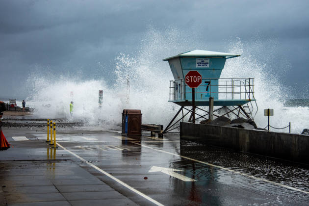 October 11, 2026, Oceanside, California, USA: Oceanside, California, is battered by historic El NioÂ±o tidal swells on October 10, 2026. These Kelvin Waves have brought major damages to the Southern California coastline. Oceanside USA - ZUMAg219 20261011_znp_g219_005 Copyright: xJakexLeexGreenx