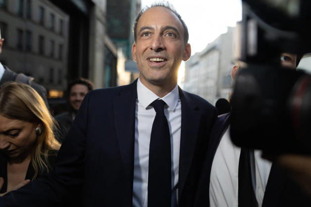 Raphael Glucksmann wins the Socialist and Democratic Left primary - Paris Candidate in the Socialist (PS) and centre-left Place Publique (PP) parties primary Raphael Glucksmann arrives after the announcement of the result for the first round of voting in the primary organized by the Socialist Party, Place Publique (PP), and the Republican and Socialist Left, ahead of France s 2027 presidential election, in Paris on October 11, 2026. Candidate in the Socialist (PS) and centre-left Place Publique (PP) parties primary ahead of France s 2027 presidential election and MEP Raphaël Glucksmann was elected on October 11, 2026. Photo by Raphael Lafargue ABACAPRESS.COM Paris France  Copyright: xLafarguexRaphael ABACAx