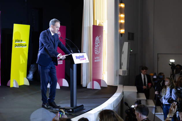 Raphael Glucksmann wins the Socialist and Democratic Left primary - Paris Candidate in the Socialist (PS) and centre-left Place Publique (PP) parties primary Raphael Glucksmann delivers a speech after the announcement of the result for the first round of voting in the primary organized by the Socialist Party, Place Publique (PP), and the Republican and Socialist Left, ahead of France s 2027 presidential election, in Paris on October 11, 2026. Candidate in the Socialist (PS) and centre-left Place Publique (PP) parties primary ahead of France s 2027 presidential election and MEP Raphaël Glucksmann was elected on October 11, 2026. Photo by Raphael Lafargue ABACAPRESS.COM Paris France  Copyright: xLafarguexRaphael ABACAx