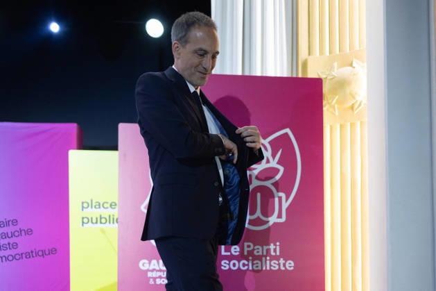 Raphael Glucksmann wins the Socialist and Democratic Left primary - Paris Candidate in the Socialist (PS) and centre-left Place Publique (PP) parties primary Raphael Glucksmann delivers a speech after the announcement of the result for the first round of voting in the primary organized by the Socialist Party, Place Publique (PP), and the Republican and Socialist Left, ahead of France s 2027 presidential election, in Paris on October 11, 2026. Candidate in the Socialist (PS) and centre-left Place Publique (PP) parties primary ahead of France s 2027 presidential election and MEP Raphaël Glucksmann was elected on October 11, 2026. Photo by Raphael Lafargue ABACAPRESS.COM Paris France  Copyright: xLafarguexRaphael ABACAx