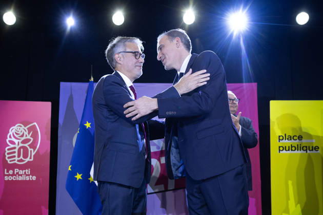 Raphael Glucksmann wins the Socialist and Democratic Left primary - Paris Candidate in the Socialist (PS) and centre-left Place Publique (PP) parties primary Raphael Glucksmann, French deputy and general secretary of the french socialist party Olivier Faure on stage after the announcement of the result for the first round of voting in the primary organized by the Socialist Party, Place Publique (PP), and the Republican and Socialist Left, ahead of France s 2027 presidential election, in Paris on October 11, 2026. Candidate in the Socialist (PS) and centre-left Place Publique (PP) parties primary ahead of France s 2027 presidential election and MEP Raphaël Glucksmann was elected on October 11, 2026. Photo by Raphael Lafargue ABACAPRESS.COM P  Copyright: xLafarguexRaphael ABACAx