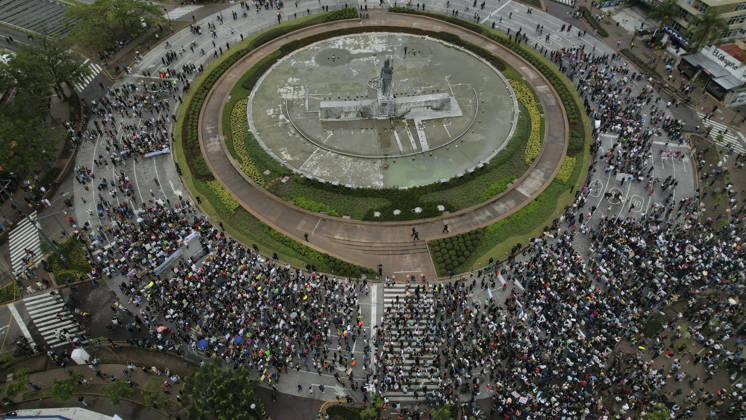 Guadalajara residents take to streets demanding clean and safe water GUADALAJARA, MEXICO - OCTOBER 11: Demonstrators march through the streets of Guadalajara, Jalisco state, Mexico, demanding clean and safe water during a massive rally on October 11, 2026. Thousands of residents mobilized to protest the severe contamination affecting the metropolitan area s drinking water supply, demanding an urgent response from local and state authorities. Stringer Anadolu Guadalajara Mexico. Editorial use only. Please get in touch for any other usage.  Copyright: x2026xAnadoluxStringerx