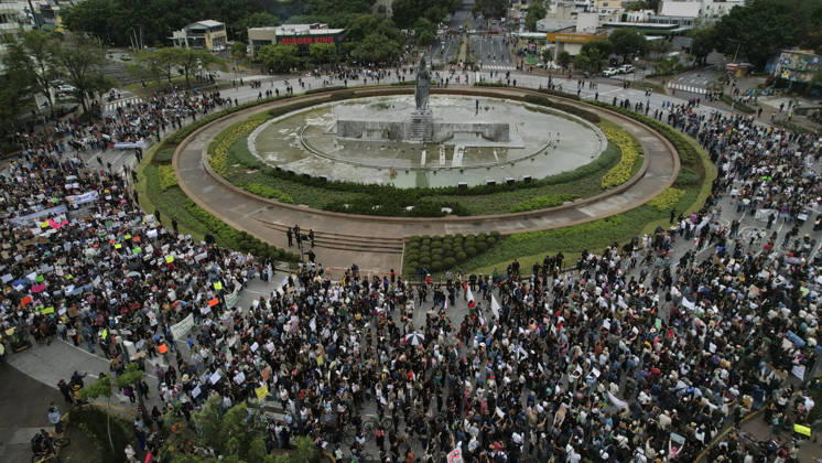Guadalajara residents take to streets demanding clean and safe water GUADALAJARA, MEXICO - OCTOBER 11: Demonstrators march through the streets of Guadalajara, Jalisco state, Mexico, demanding clean and safe water during a massive rally on October 11, 2026. Thousands of residents mobilized to protest the severe contamination affecting the metropolitan area s drinking water supply, demanding an urgent response from local and state authorities. Stringer Anadolu Guadalajara Mexico. Editorial use only. Please get in touch for any other usage.  Copyright: x2026xAnadoluxStringerx