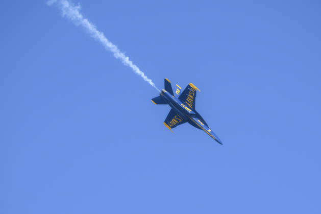 Fleet Week Air Show in San Francisco SAN FRANCISCO, CALIFORNIA - OCTOBER 11: US Navy Blue Angels fly over San Francisco Bay during the Fleet Week Air Show in San Francisco, California, United States on October 11, 2026. Tayfun Coskun Anadolu California United States. Editorial use only. Please get in touch for any other usage.  Copyright: x2026xAnadoluxTayfunxCoskunx
