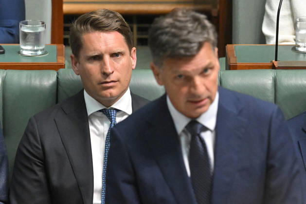 QUESTION TIME, Shadow Minister for Industry Andrew Hastie and Leader of the Opposition Angus Taylor during Question Time in the House of Representatives at Parliament House in Canberra, Monday, October 12, 2026. ( NO ARCHIVING CANBERRA AUSTRALIAN CAPITAL TERRITORY Australia  Copyright: xMICKxTSIKASx 20261012134740217168