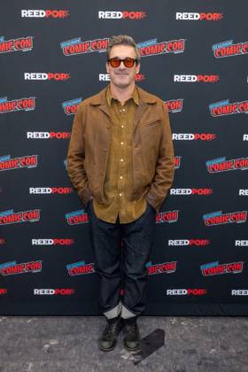 Entertainment Bilder des Tages #2 October 11, 2026, New York, New York, United States: Jon Hamm attends a FOX Entertainment s panel discussion Fox Comedy Panel With Jon Hamm & Joel McHale.during New York Comic Con 2026 at The Jacob K. Javits Convention Center on October 11, 2026 in New York City. New York United States - ZUMAs197 20261011_aaa_s197_359 Copyright: xRonxAdarx