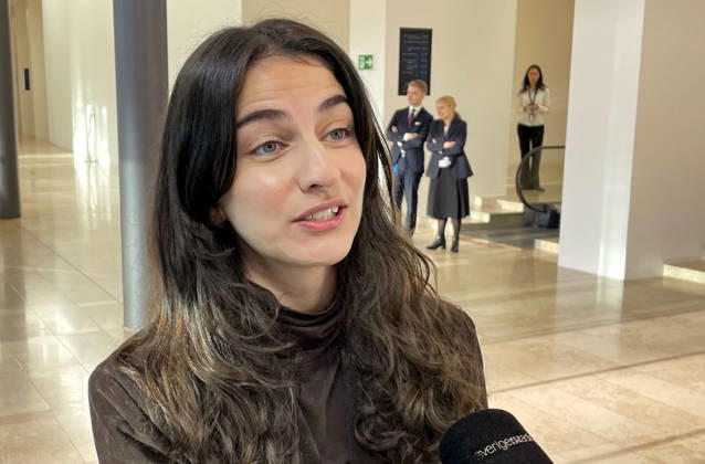 LUXEMBOURG, Oct. 12, 2026: Romina Pourmokhtari, Minister of Climate and the Environment, on her way into Monday’s EU meeting. Wiktor Nummelin, TT, code 10510. Luxembourg, Luxembourg x10510x  Copyright: xWiktorxNummelin TTx 9Ux-TfYaM_c