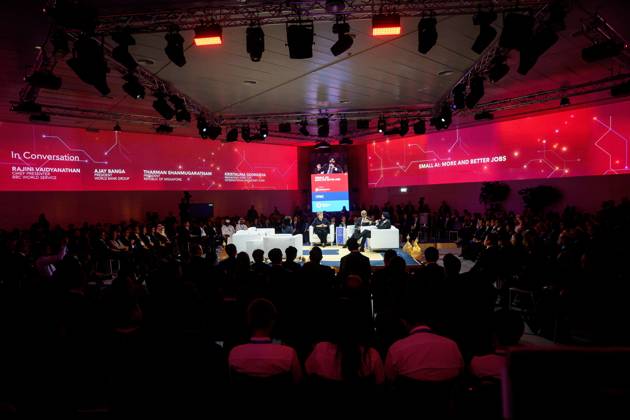 World Bank Group holds A.I. discussion during the Annual Meeting 2026 BANGKOK, THAILAND, OCTOBER 12, 2026: International Monetary Fund Managing Director, Kristalina Georgieva (L), Singapore President, Tharman Shanmugaratnam (C), and World Bank Group President, Ajay Banga (R) on the stage of Small AI: More and Better Jobs at the 2026 Annual Meetings of the International Monetary Fund and the World Bank Group in Bangkok. The session explores how affordable and accessible artificial intelligence can improve productivity and create jobs. Bangkok TH Copyright: x xWatsawatx James xKoktabtimx xJNAxPressx