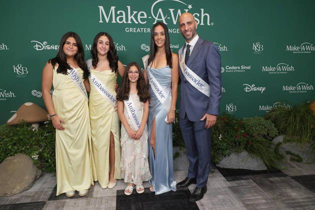 October 11, 2026, Century City, California, USA: filenamebase:0,-5} at 2026 Los Angeles Make A Wish Foundation Gala at Fairmont Century Plaza Hotel Century City USA - ZUMAg107 20261011_zep_g107_025 Copyright: xNinaxPrommerx