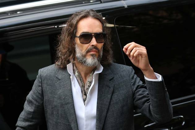 Russell Brand attends preliminary hearing on rape and sexual assault charges LONDON, UNITED KINGDOM - OCTOBER 12: Russell Brand, accompanied by his wife Laura Brand (not seen), arrives at Southwark Crown Court in London, United Kingdom, for a preliminary hearing over rape and sexual assault charges against him, on October 12, 2026. Zeynep Demir Anadolu London United Kingdom. Editorial use only. Please get in touch for any other usage.  Copyright: x2026xAnadoluxZeynepxDemirx