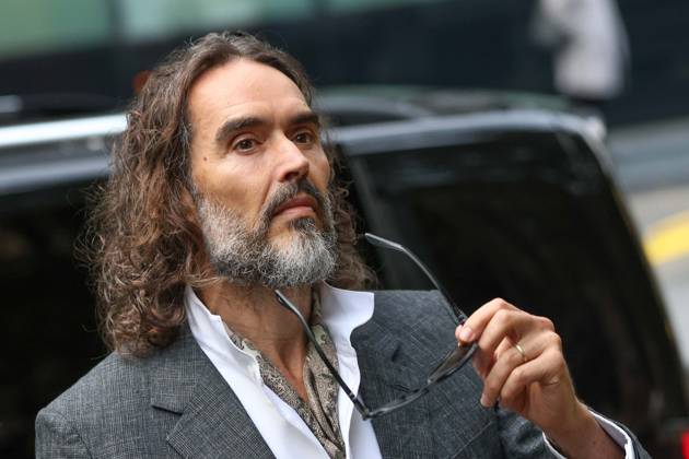 Russell Brand attends preliminary hearing on rape and sexual assault charges LONDON, UNITED KINGDOM - OCTOBER 12: Russell Brand, accompanied by his wife Laura Brand (not seen), arrives at Southwark Crown Court in London, United Kingdom, for a preliminary hearing over rape and sexual assault charges against him, on October 12, 2026. Zeynep Demir Anadolu London United Kingdom. Editorial use only. Please get in touch for any other usage.  Copyright: x2026xAnadoluxZeynepxDemirx