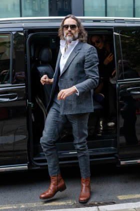 October 12, 2026, London, England, United Kingdom: Actor and comedian Russell BRAND arrives at Southwark Crown Court in London, United Kingdom, on October 12, 2026, as his trial begins on charges of rape, sexual assault and indecent assault. BRAND denies all the charges and has pleaded not guilty. London United Kingdom - ZUMAk172 20261012_zip_k172_001 Copyright: xThomasxKrychx